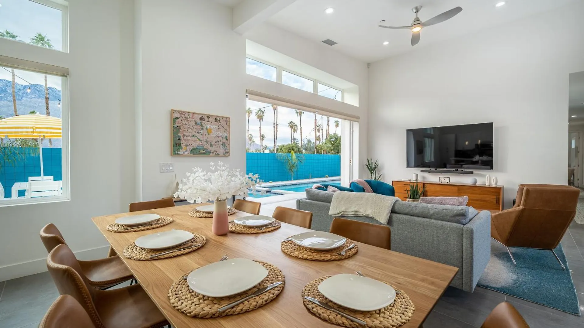 Stunning Mountain Views! New Mid-Century Home! Palm Springs 0*,